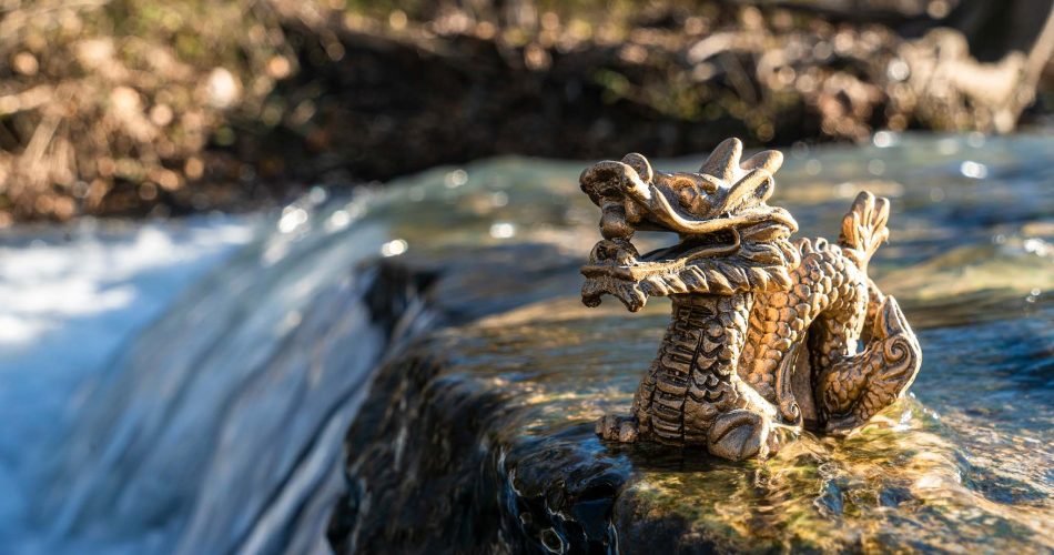 Dragon01_Wasser_ryan-moulton-unsplash